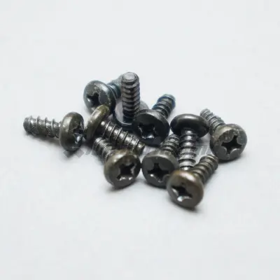 Schrauben 3x8mm 10x